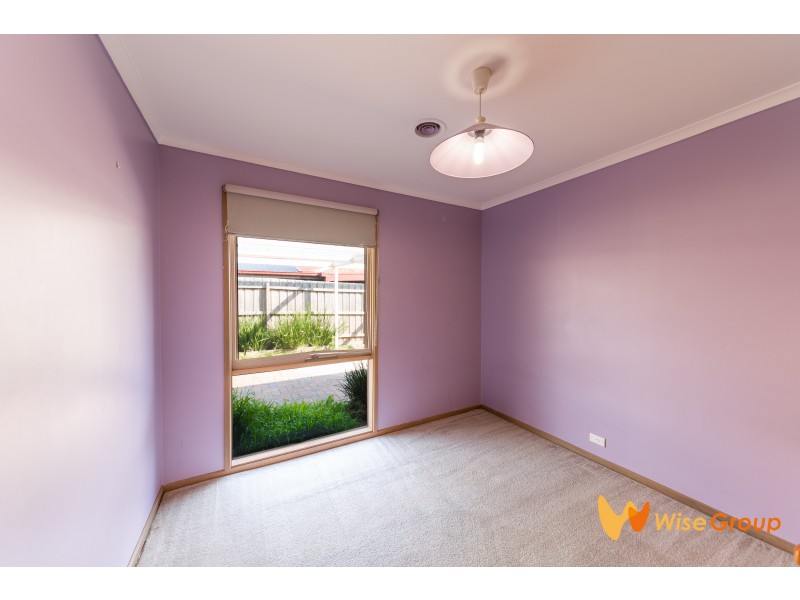 14 Brentwood Drive, Cranbourne North VIC 3977