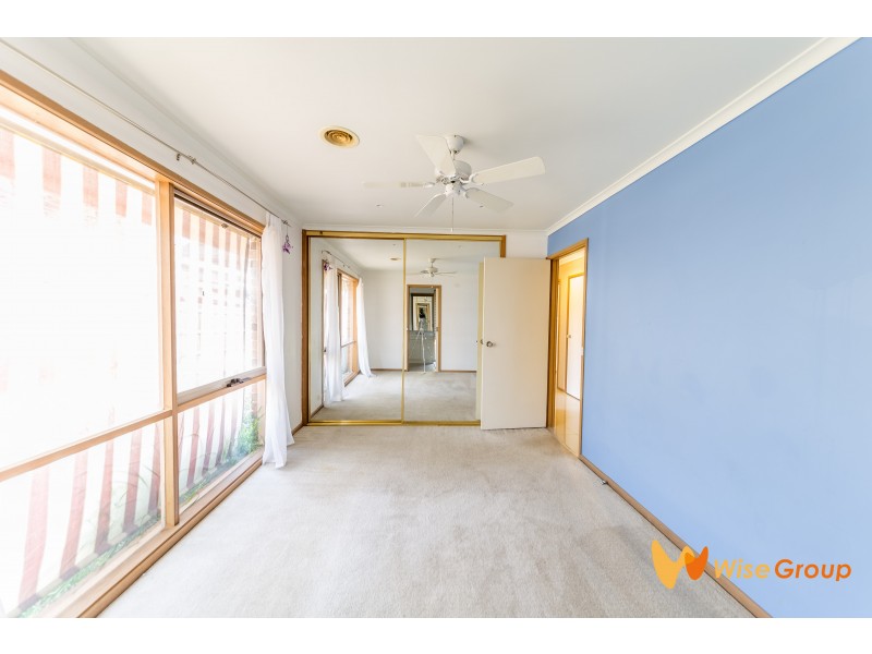 14 Brentwood Drive, Cranbourne North VIC 3977