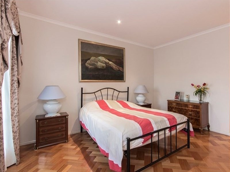 29 Norwegian Way, Narre Warren South VIC 3805