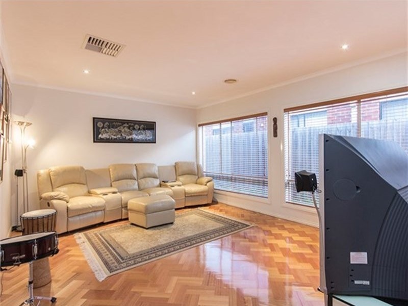 29 Norwegian Way, Narre Warren South VIC 3805