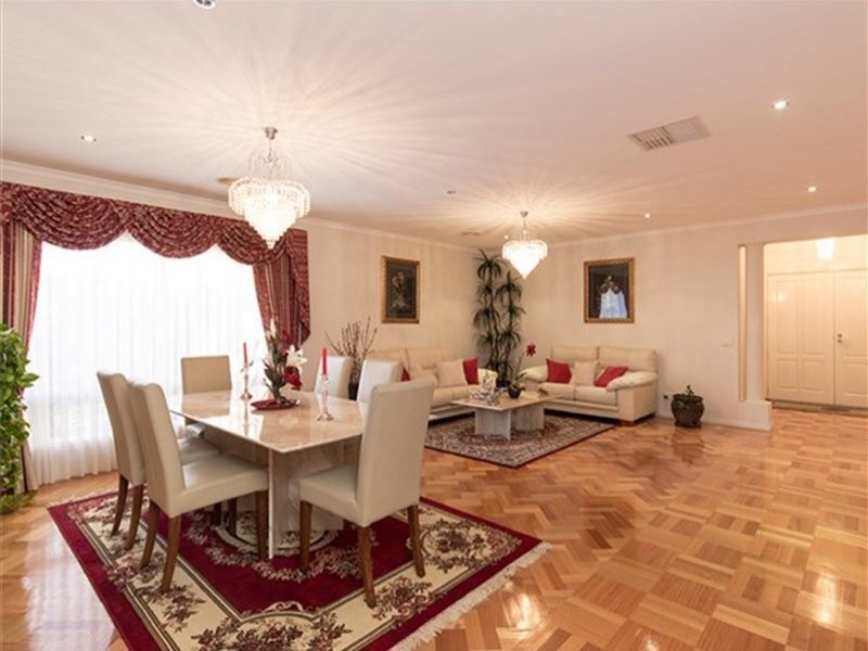 29 Norwegian Way, Narre Warren South VIC 3805