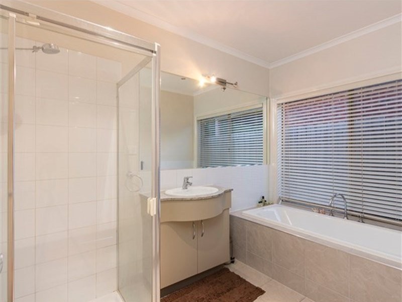 29 Norwegian Way, Narre Warren South VIC 3805