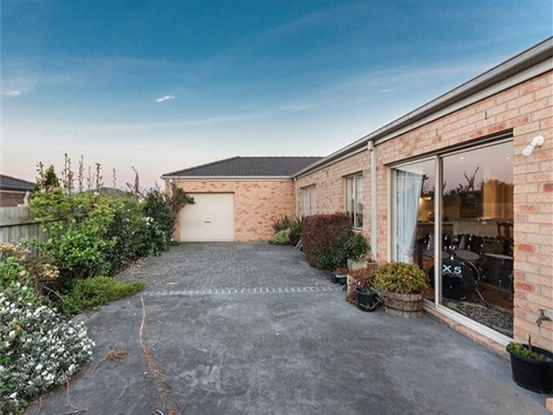 29 Norwegian Way, Narre Warren South VIC 3805