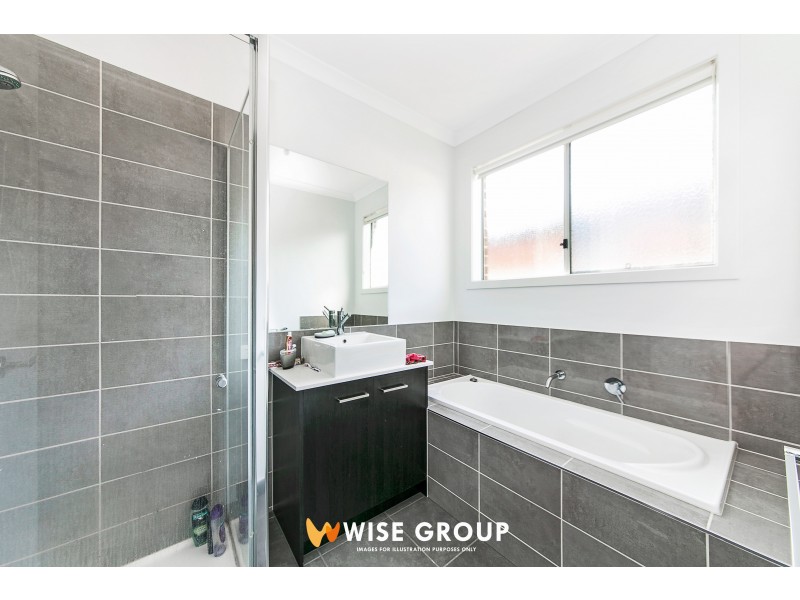 87 Bluehills Blvd, Pakenham VIC 3810