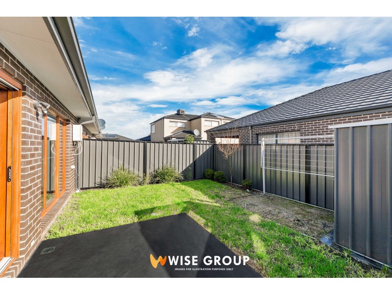 26 Selandra Boulevard, Clyde North VIC 3978