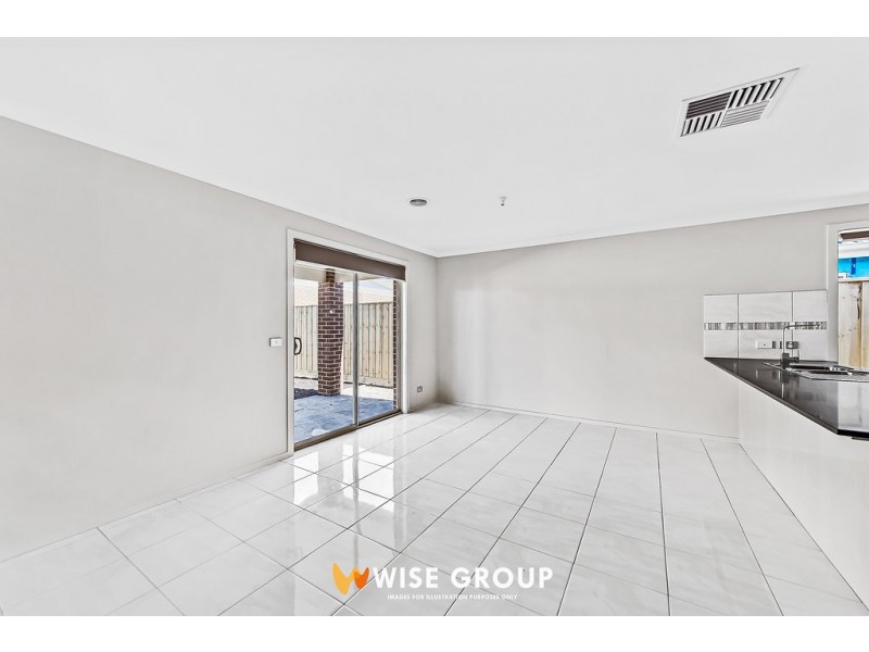 28 Swindale Way, Clyde North VIC 3978