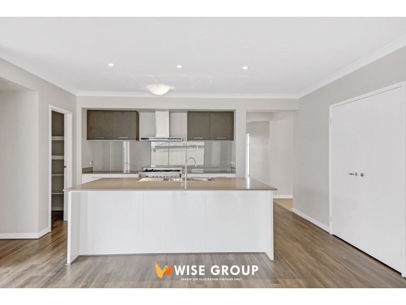 21 Epsom Lane, Cranbourne North VIC 3977