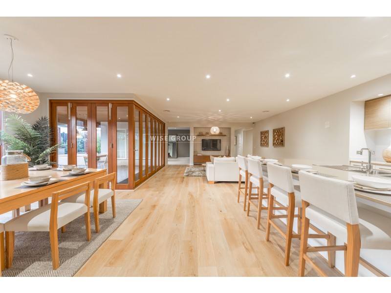 10 Serengeti Street, Clyde North VIC 3978