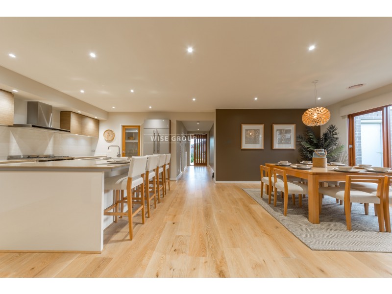 10 Serengeti Street, Clyde North VIC 3978