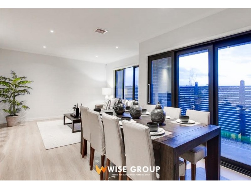 24 Revelwood Way, Clyde North VIC 3978