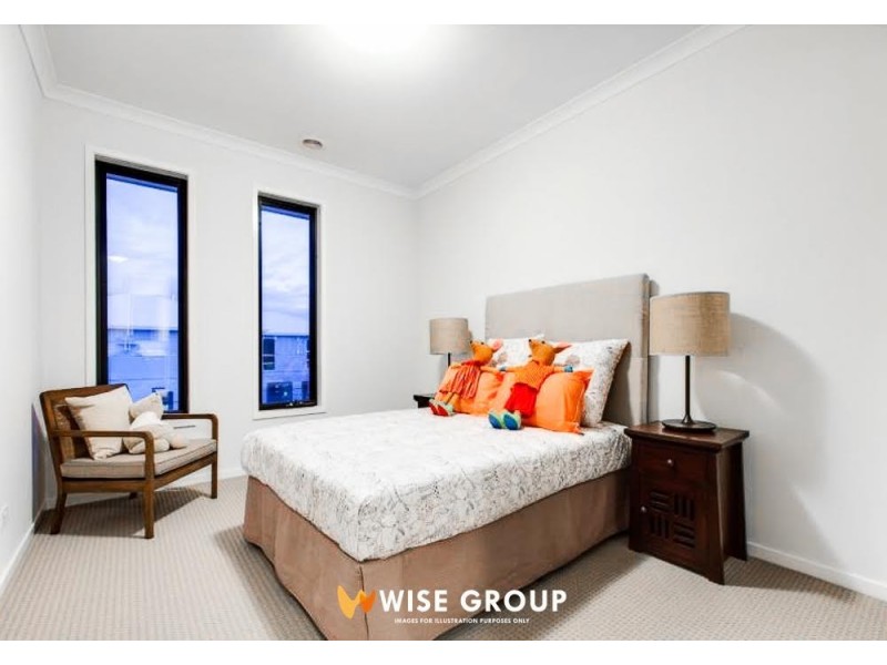 24 Revelwood Way, Clyde North VIC 3978