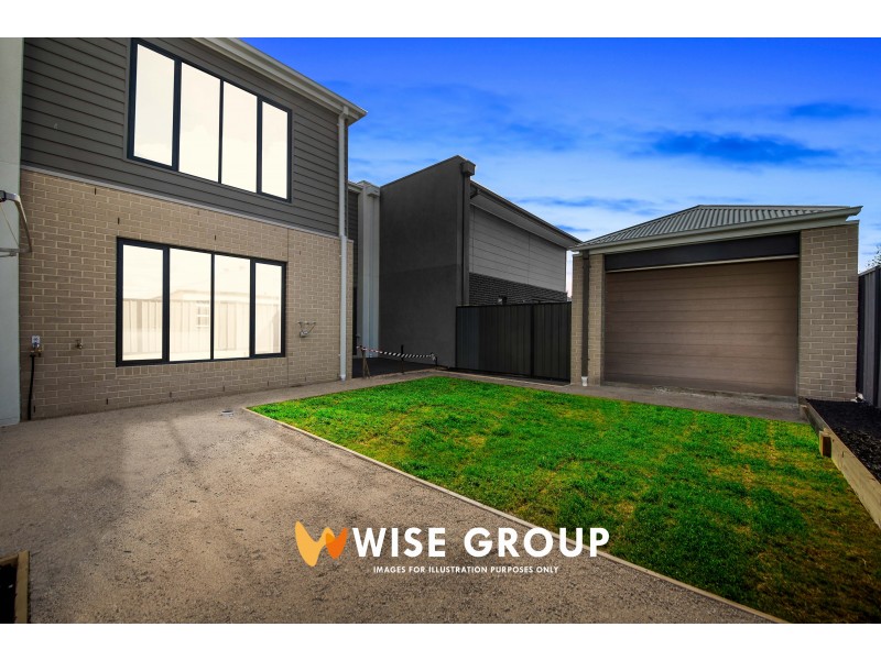 22 Revelwood Way, Clyde North VIC 3978