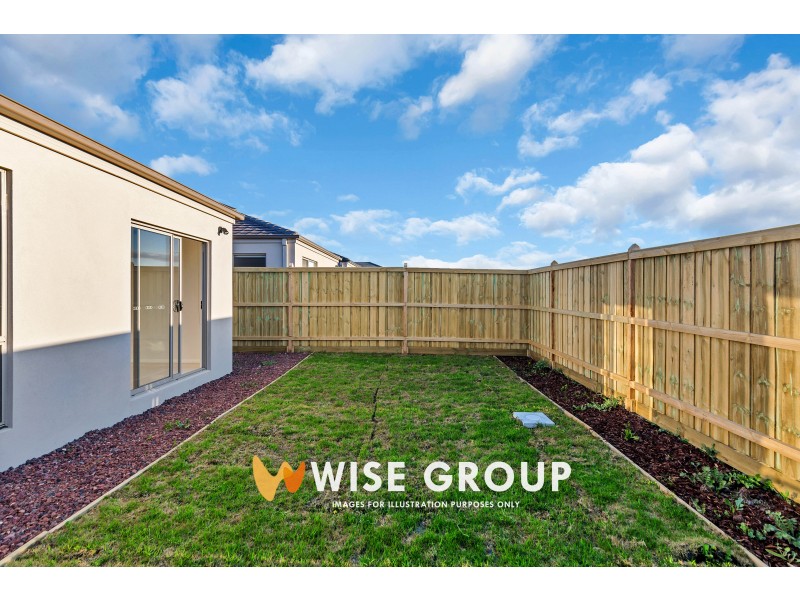 15 Cochin Drive, Clyde North VIC 3978