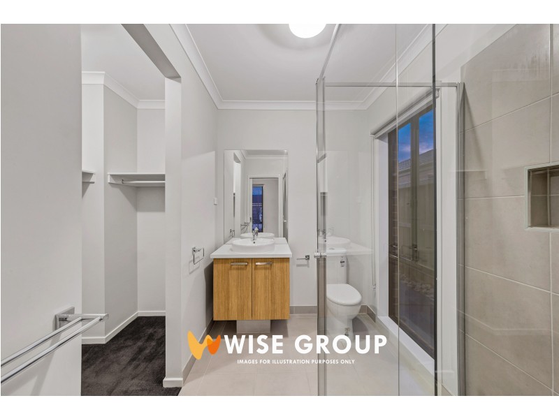 17 Cubbie Way, Clyde North VIC 3978