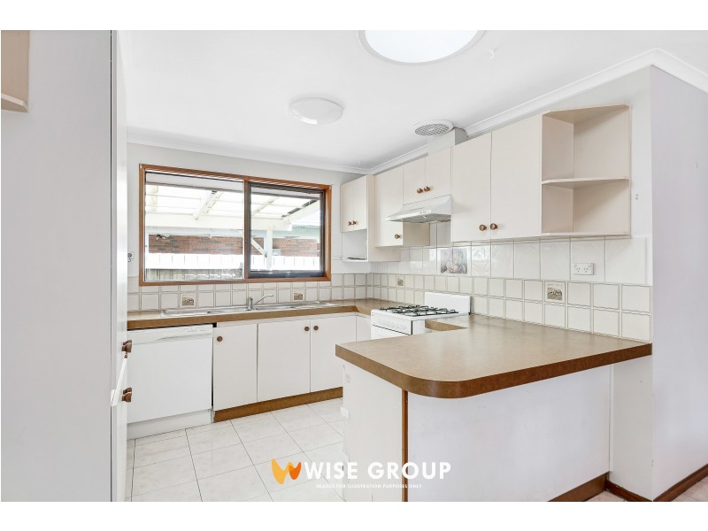 13 Gipps Crescent, Cranbourne North VIC 3977