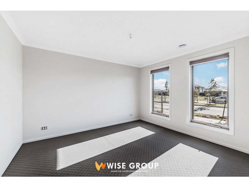 4 Spartan Avenue, Clyde North VIC 3978