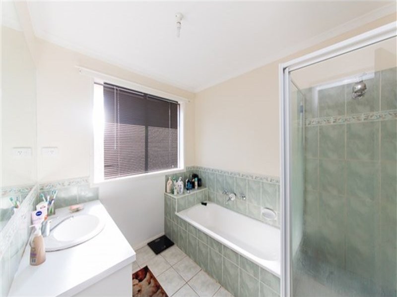 3 Silver Court, Hampton Park VIC 3976