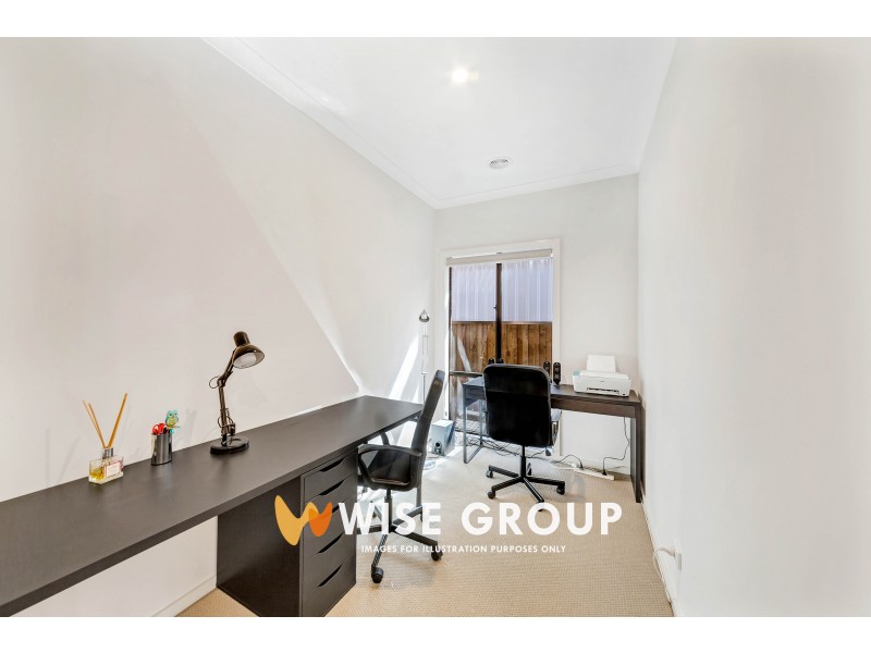 44 Fintona Crescent, Cranbourne West VIC 3977