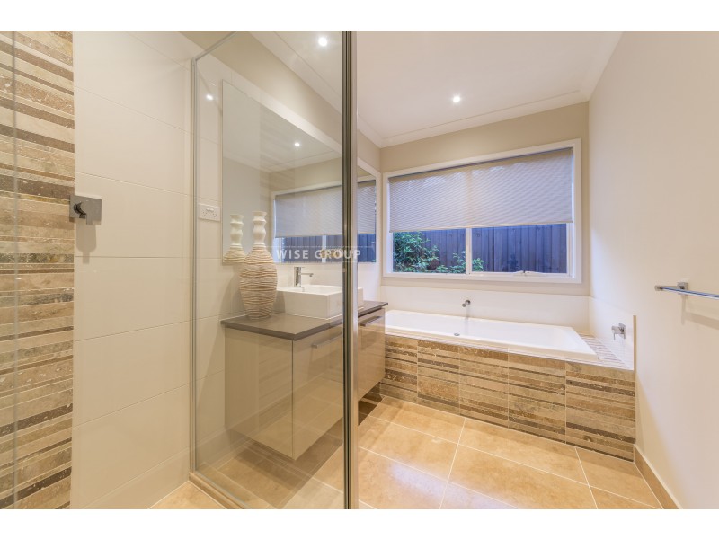 20 Shulze Drive, Clyde North VIC 3978