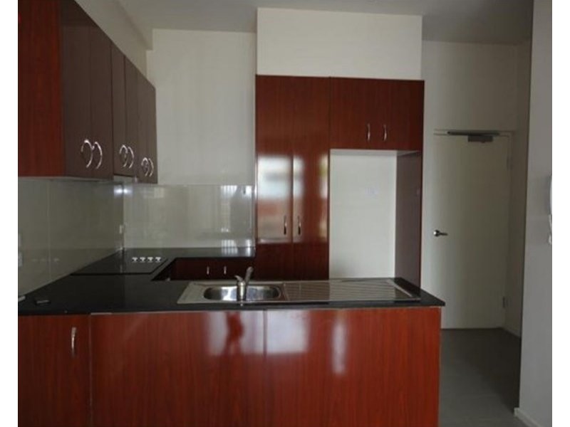 2/2-4 Hutton Street, Dandenong VIC 3175