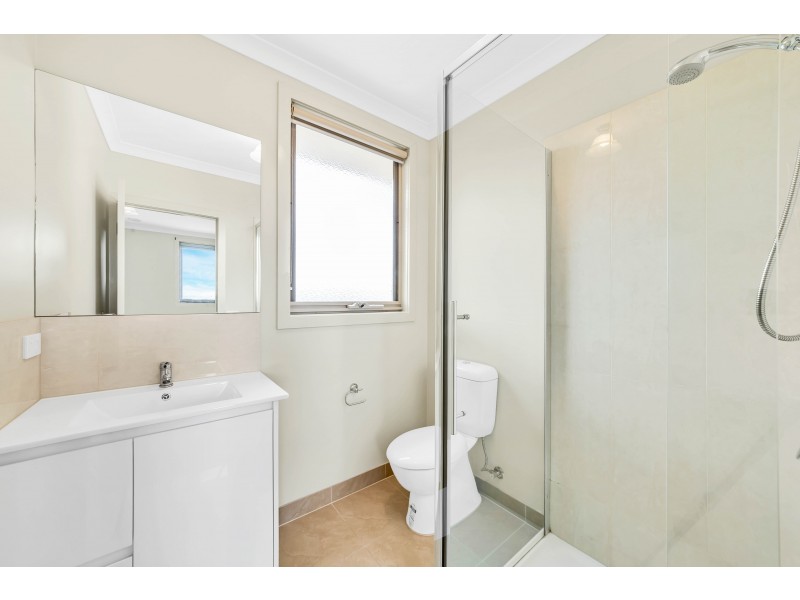 2/138 Fleetwood Drive, Narre Warren VIC 3805