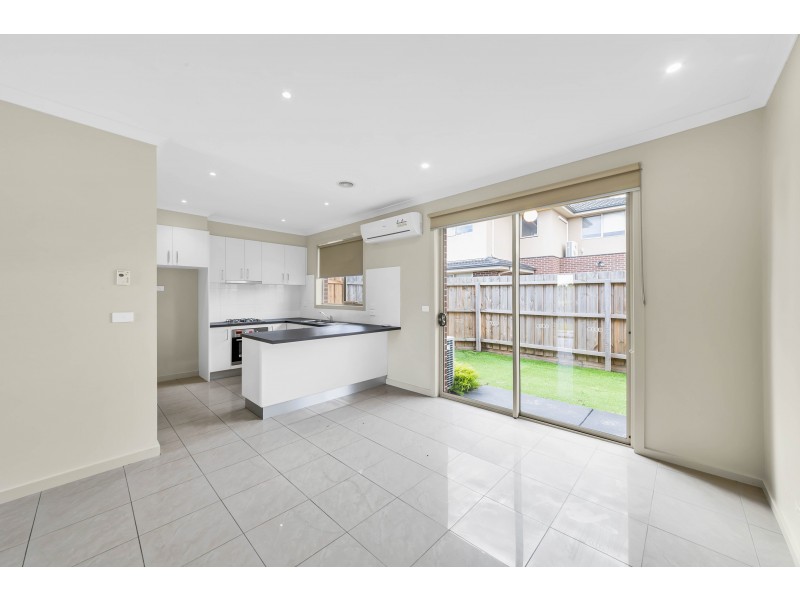 2/138 Fleetwood Drive, Narre Warren VIC 3805