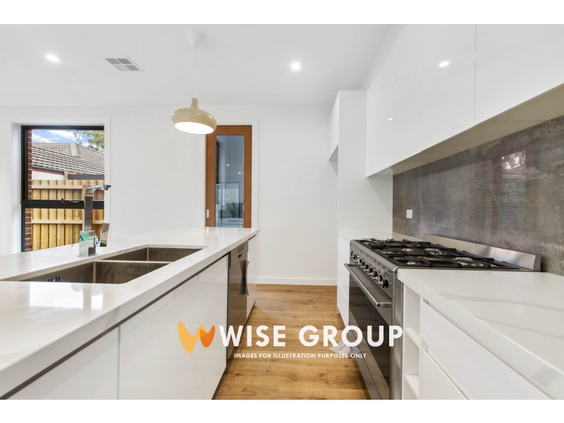 2/19 Fritzlaff Court, Berwick VIC 3806