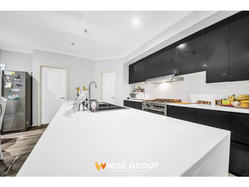 25 Lucinda Lane, Cranbourne North VIC 3977