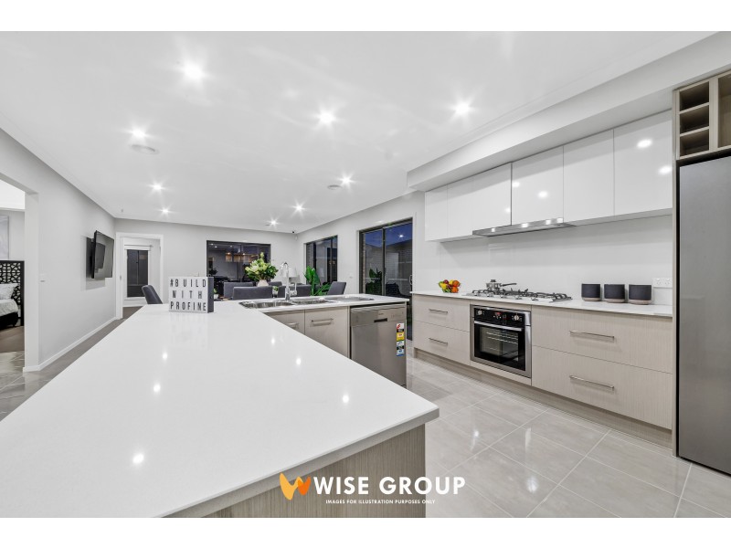 6 Noah Road, Clyde North VIC 3978