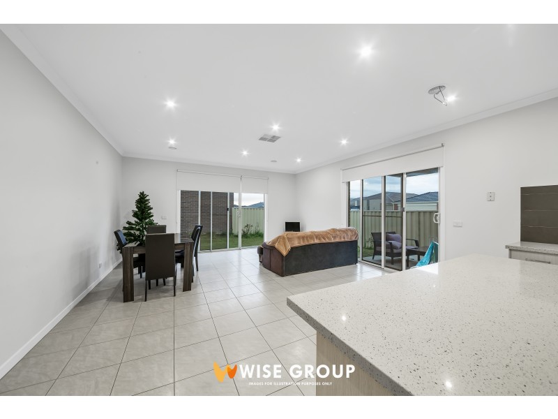 87 Bluehills Blvd, Pakenham VIC 3810
