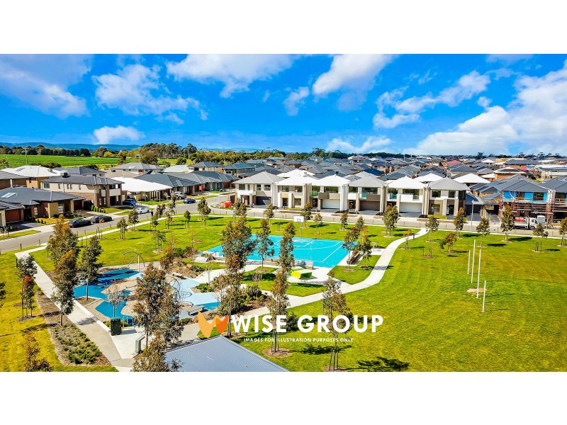 18 Revelwood Way, Clyde North VIC 3978