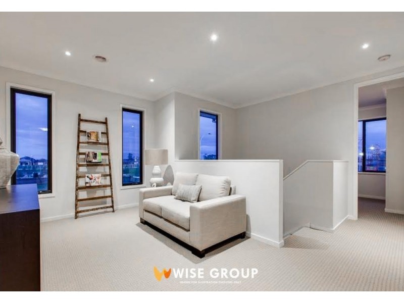 6 Revelwood Way, Clyde North VIC 3978