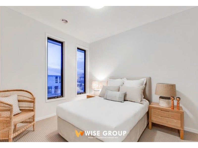 6 Revelwood Way, Clyde North VIC 3978