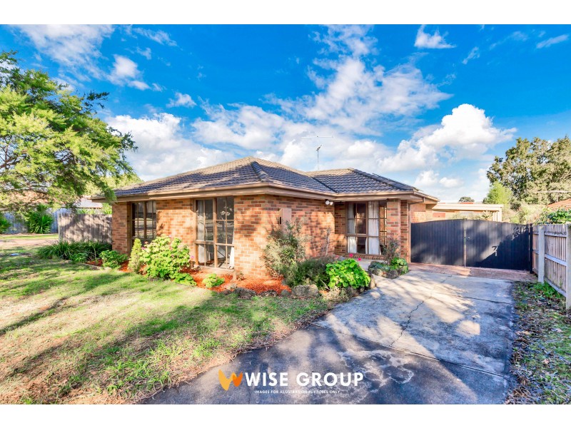 8 Wimmera Cr, Berwick VIC 3806