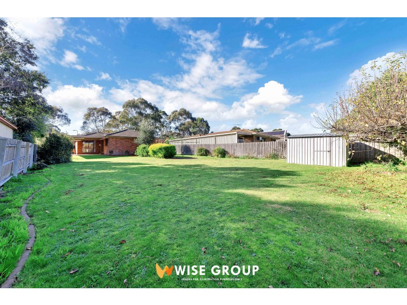 8 Wimmera Cr, Berwick VIC 3806