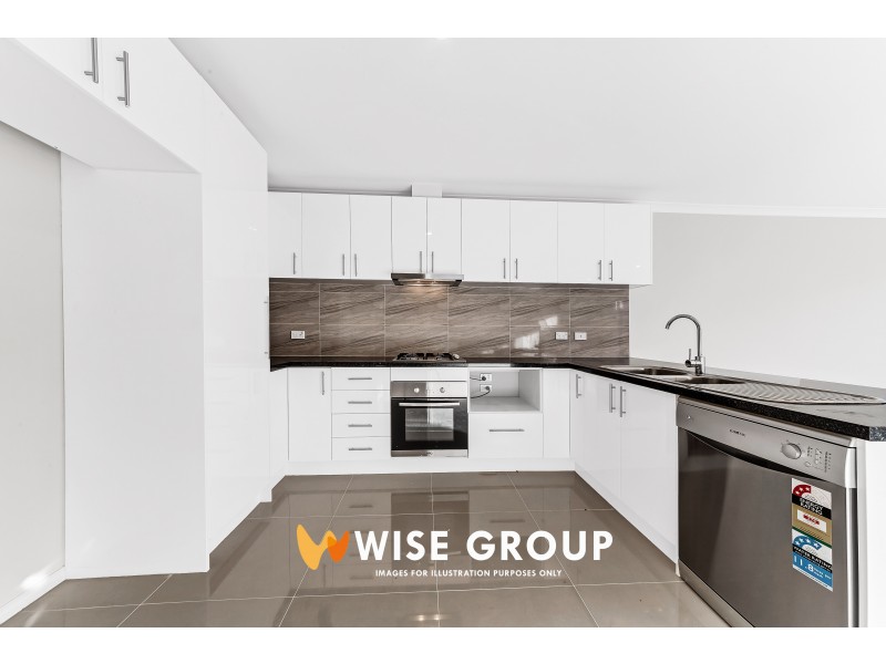 22 MAYWOOD STREET, Pakenham VIC 3810