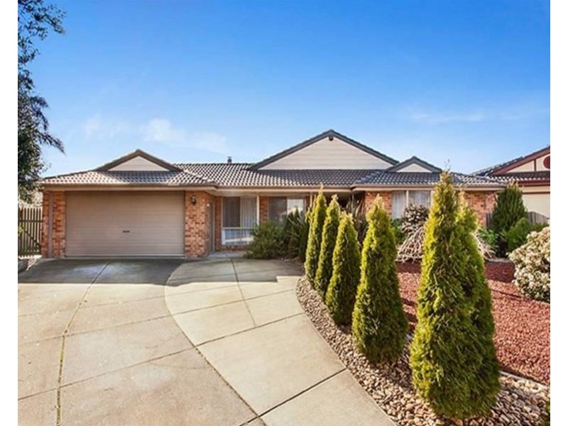 5 Chadbourn Place, Narre Warren South VIC 3805