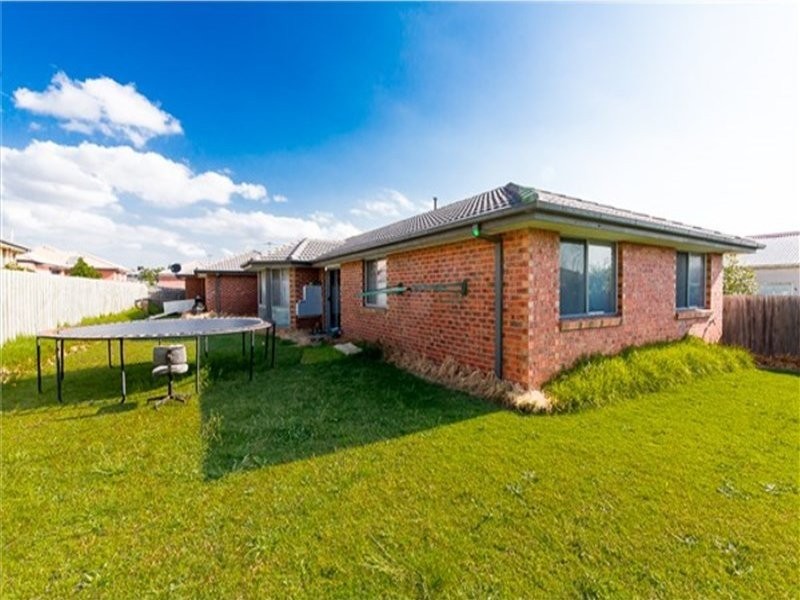 3 Silver Court, Hampton Park VIC 3976