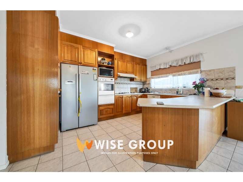 9 Innes Court, Berwick VIC 3806