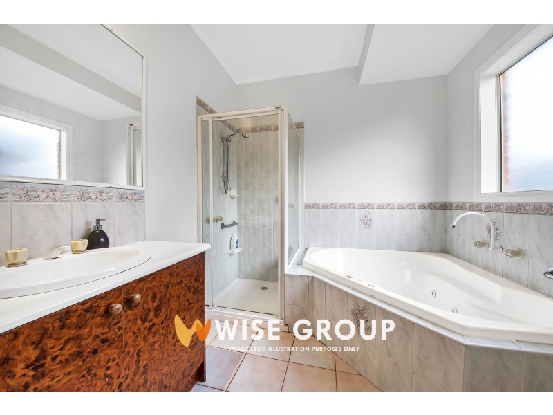 9 Innes Court, Berwick VIC 3806