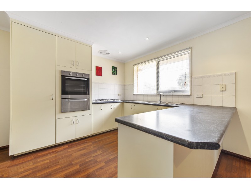 1 Kauri Court, Hampton Park VIC 3976