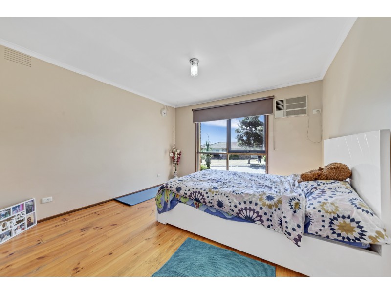 29 Mildura Crescent, Endeavour Hills VIC 3802