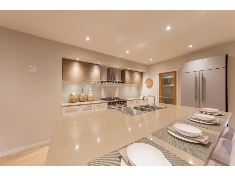 12 Keighery Drive, Clyde North VIC 3978