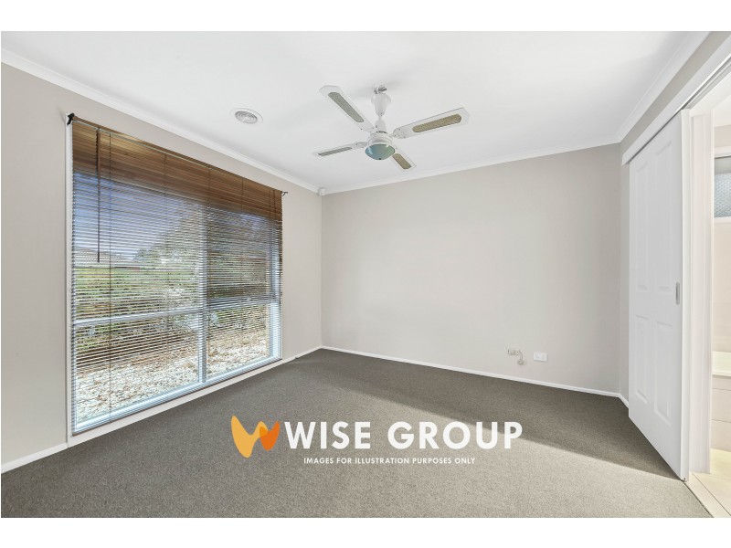 32 Josephine Avenue, Cranbourne North VIC 3977