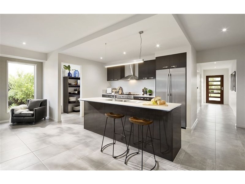 24 Welsh Crescent, Clyde North VIC 3978