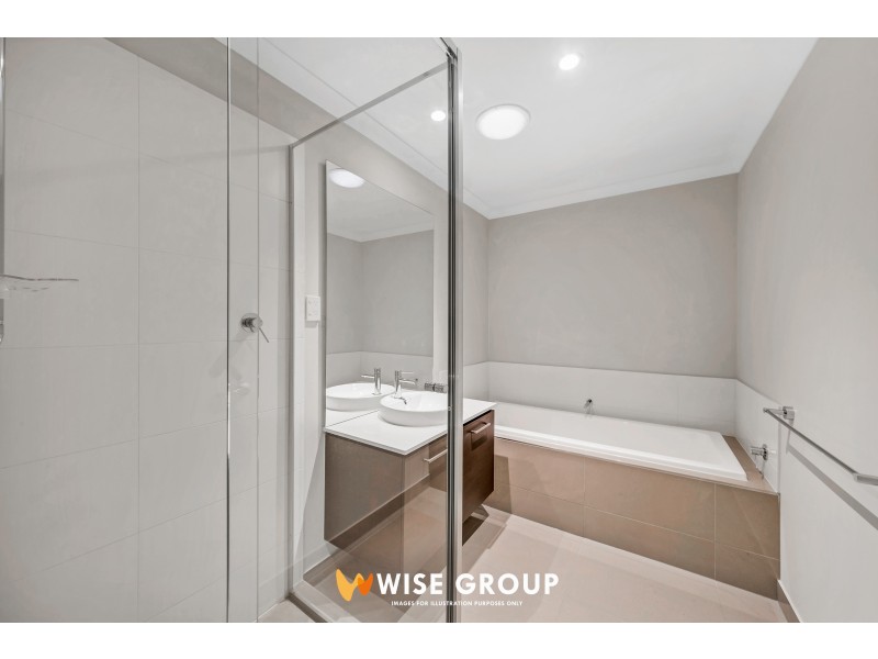 71 Glenrose Boulevard, Clyde North VIC 3978