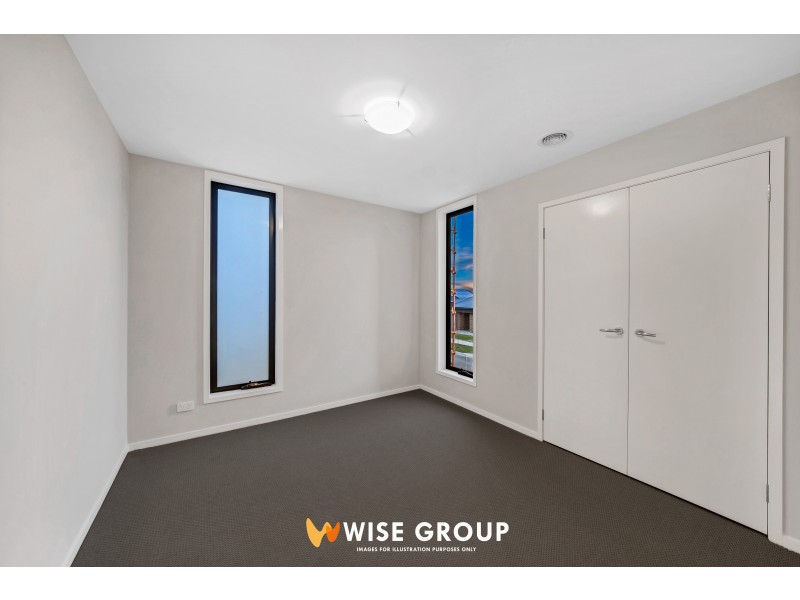 71 Glenrose Boulevard, Clyde North VIC 3978