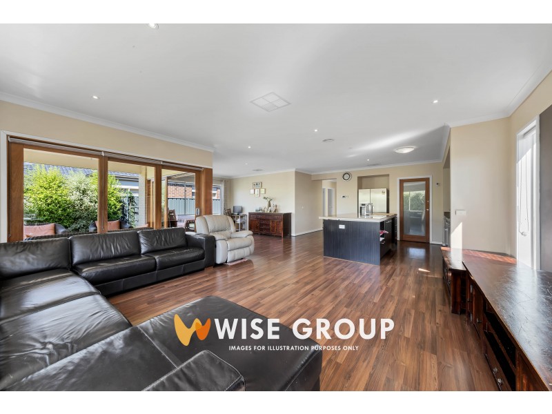 26 Chantenay Parade, Cranbourne North VIC 3977