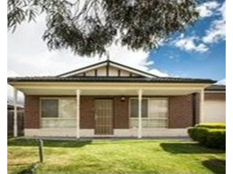 21 Strabane Way, Hampton Park VIC 3976