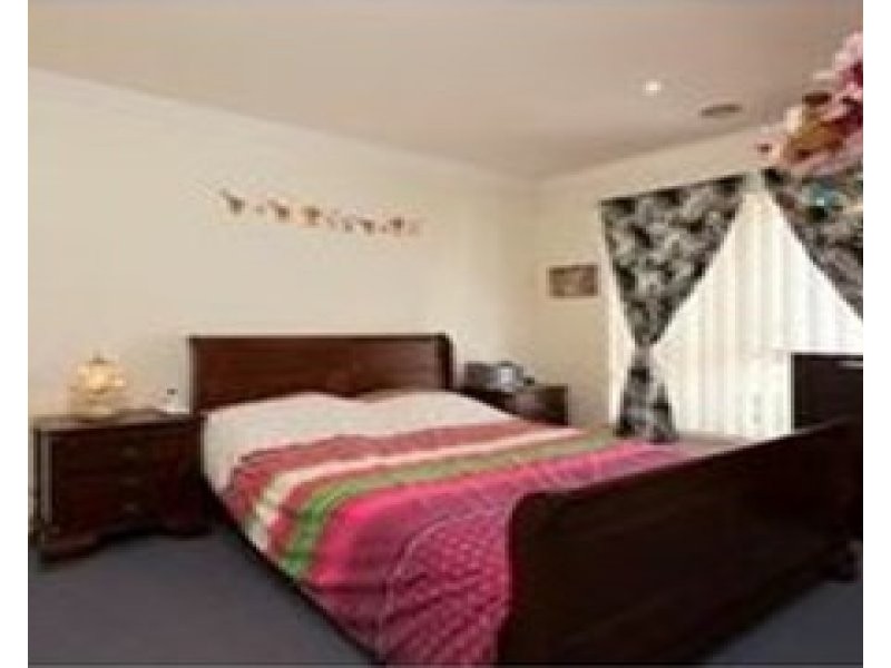 21 Strabane Way, Hampton Park VIC 3976